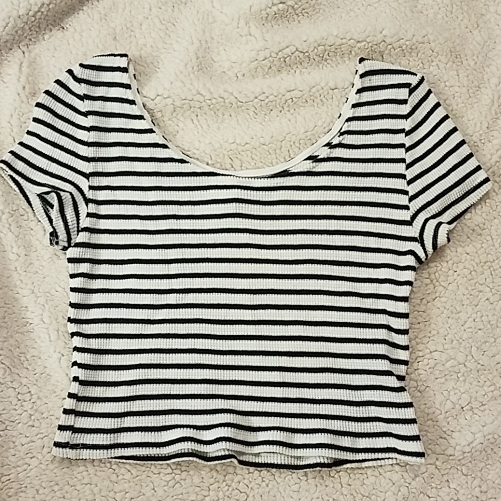 H & M White and Black Striped Crop Top